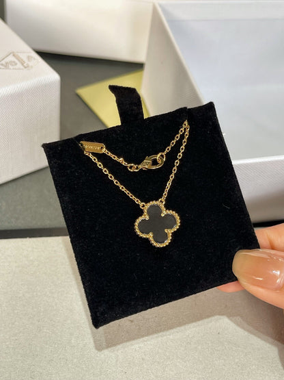 [⭐Renara]CLOVER ROCK CRYSTAL ROSE GOLD NECKLACE