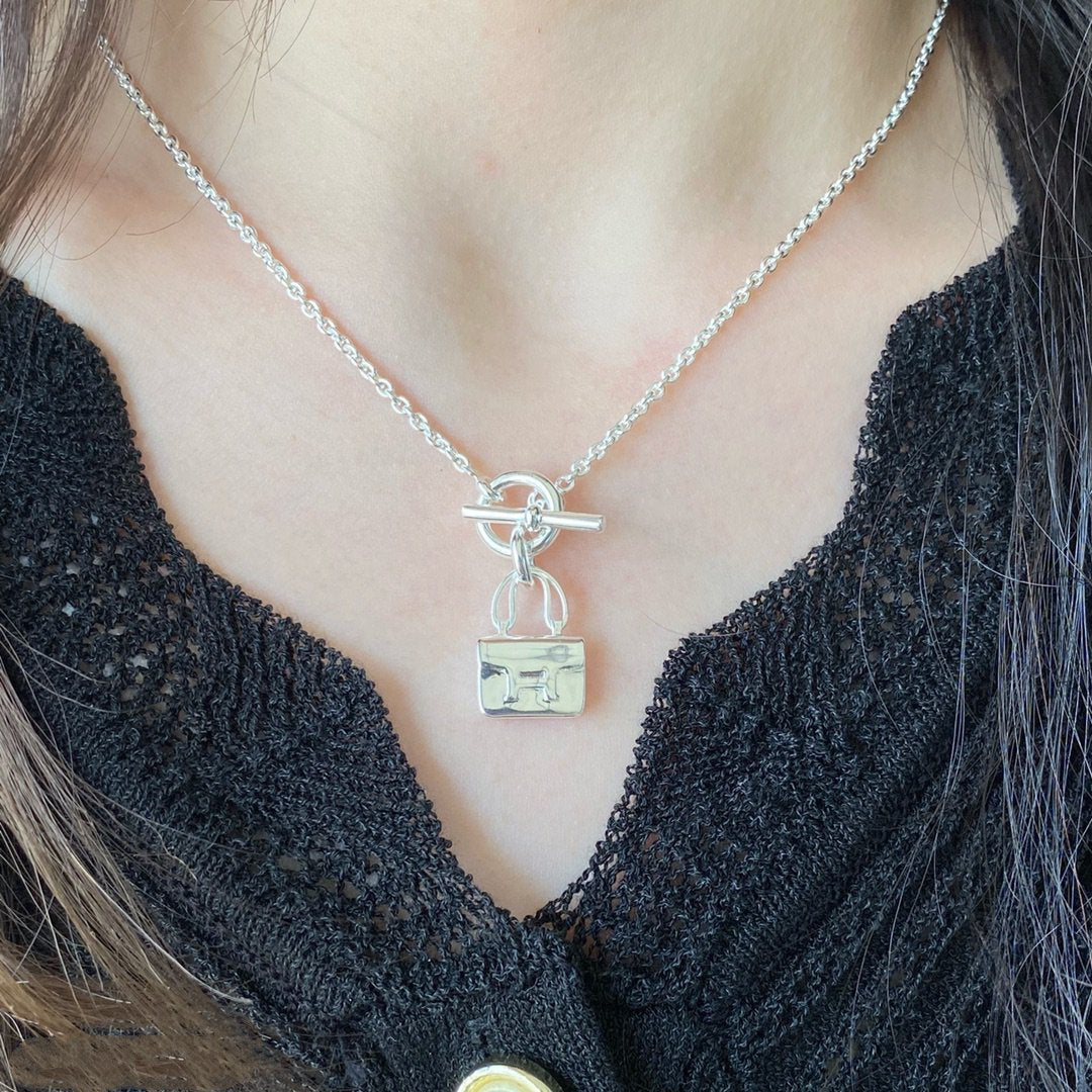 [⭐Renara]CONSTANCE PEDANT SILVER NECKLACE