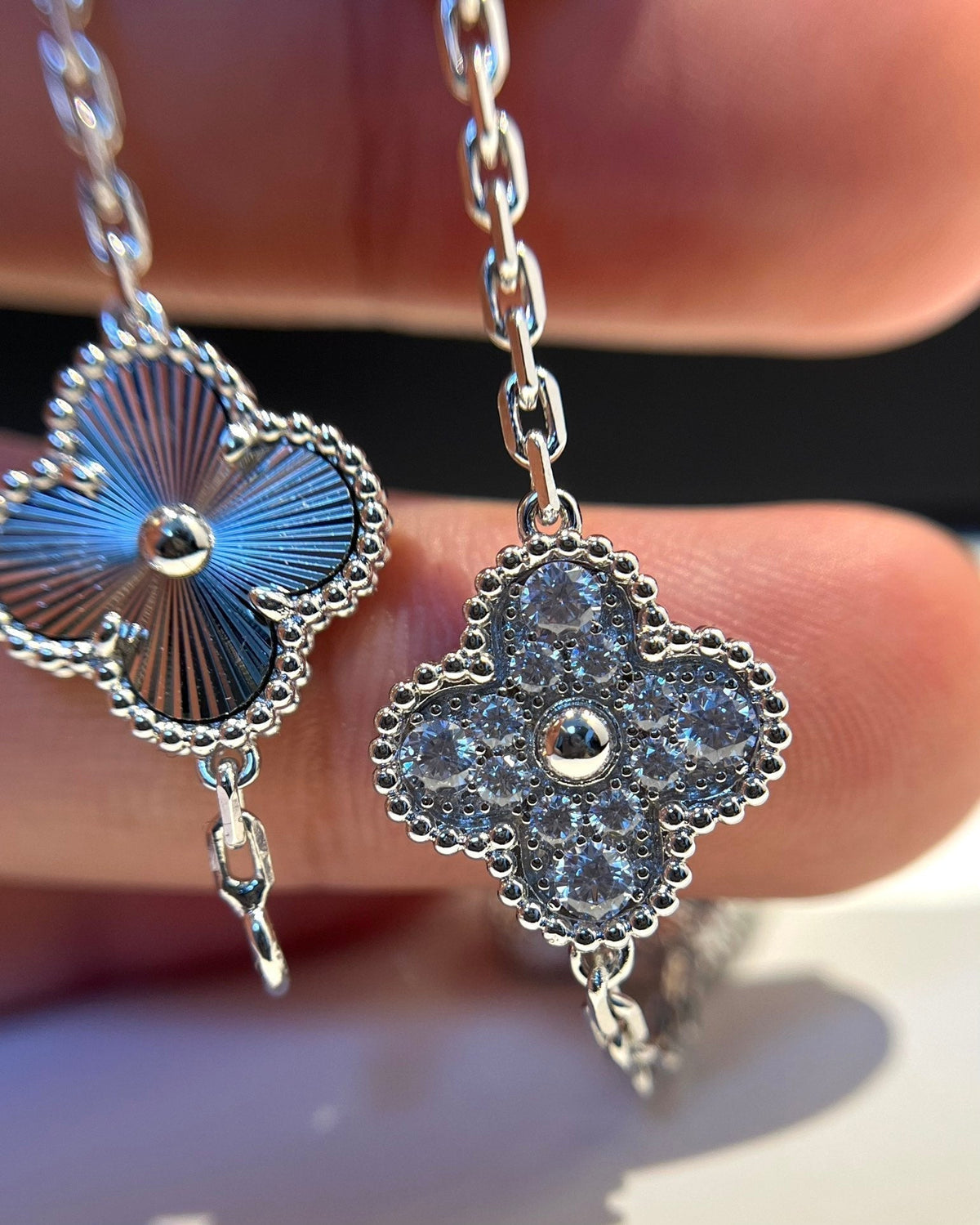 [⭐Renara] CLOVER 5 MOTIF LASER BRACELET COLLECTION