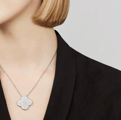 [⭐Renara]CLOVER 25MM LARGE PENDANT DIAMOND PAVED SILVER NECKLACE