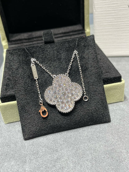 [⭐Renara]CLOVER 25MM LARGE PENDANT DIAMOND PAVED SILVER NECKLACE