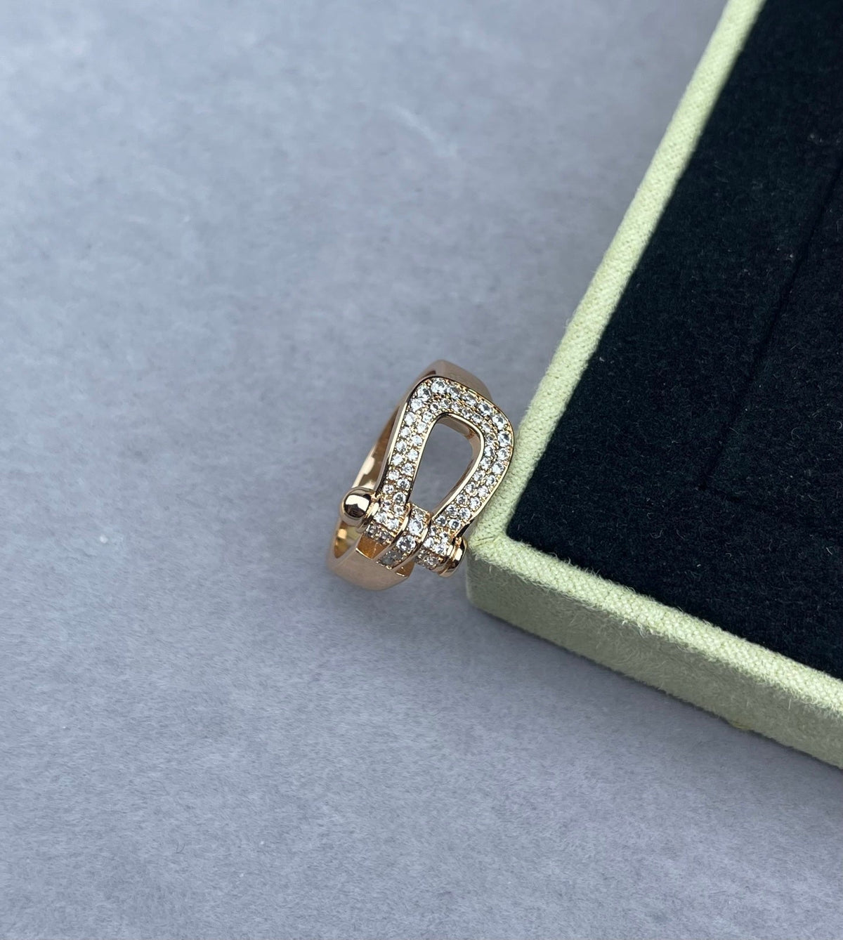 [⭐Renara]Wide Hoof-Shaped Diamond-Studded Ring