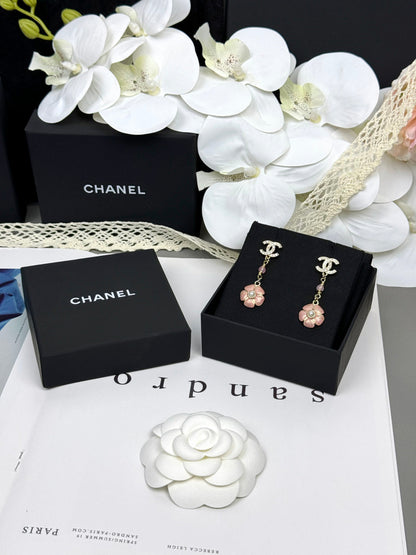 [⭐Renara]26C Pink Camellia Enamel Pendant with Double C Earrings