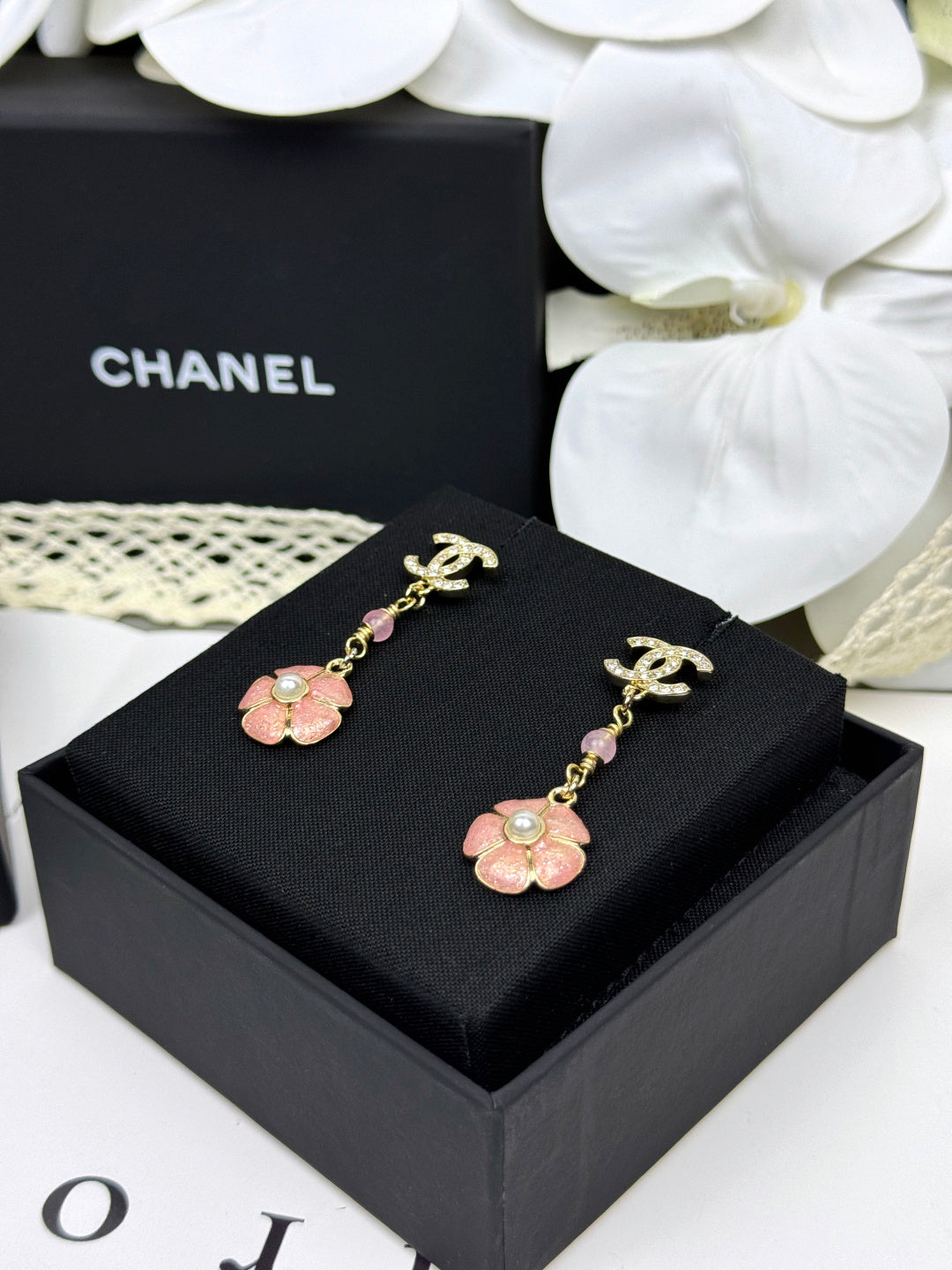 [⭐Renara]26C Pink Camellia Enamel Pendant with Double C Earrings