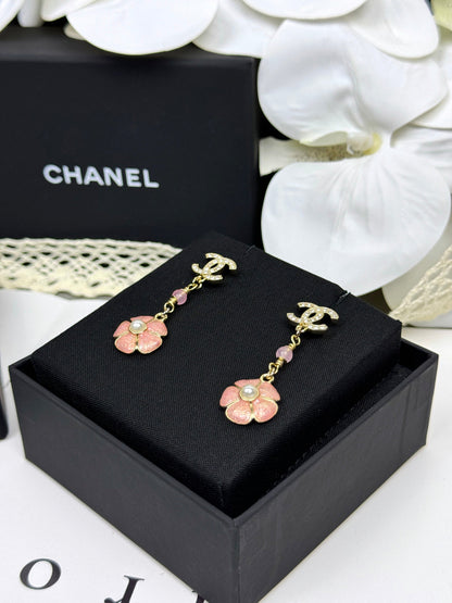 [⭐Renara]26C Pink Camellia Enamel Pendant with Double C Earrings