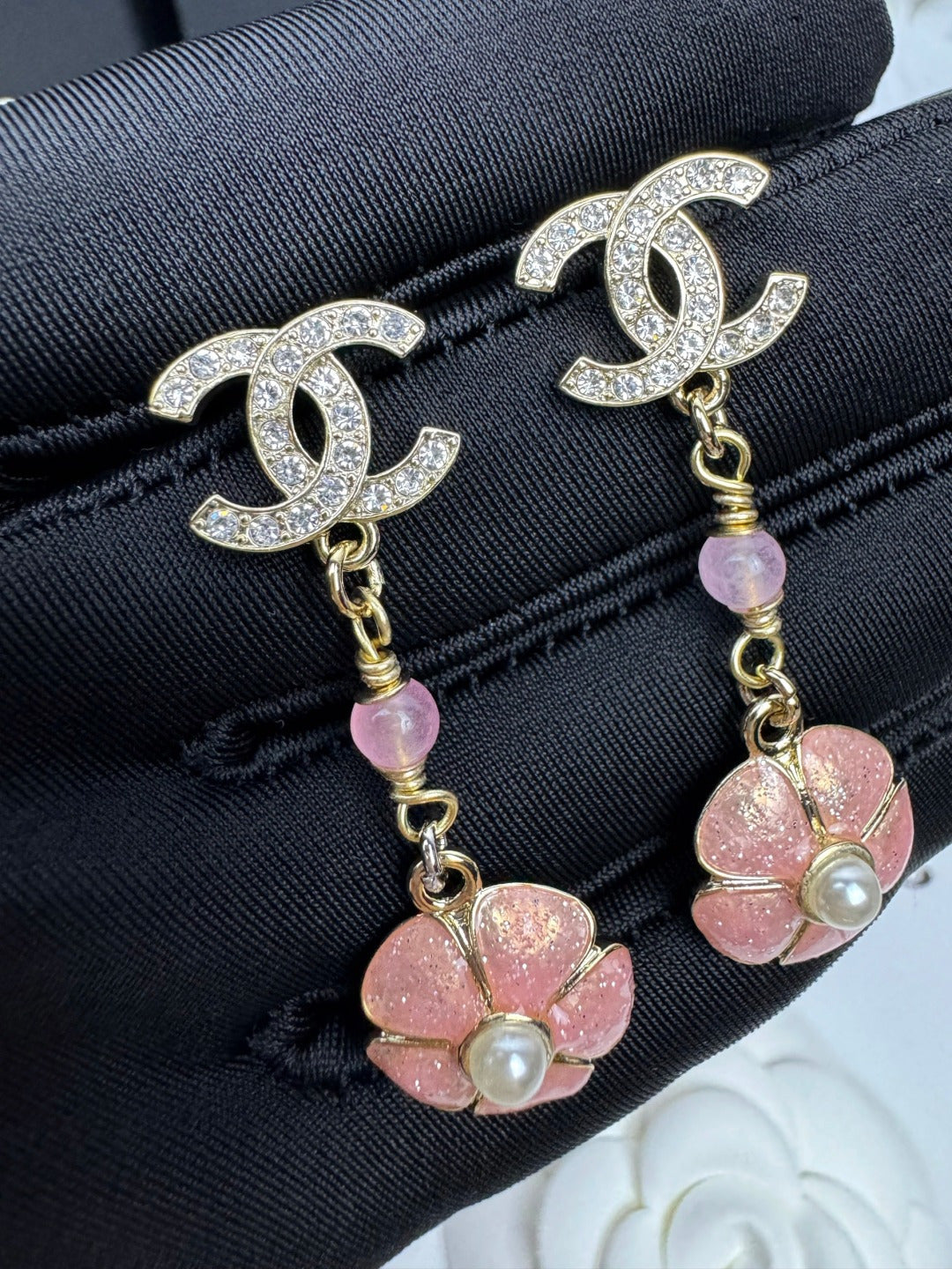 [⭐Renara]26C Pink Camellia Enamel Pendant with Double C Earrings