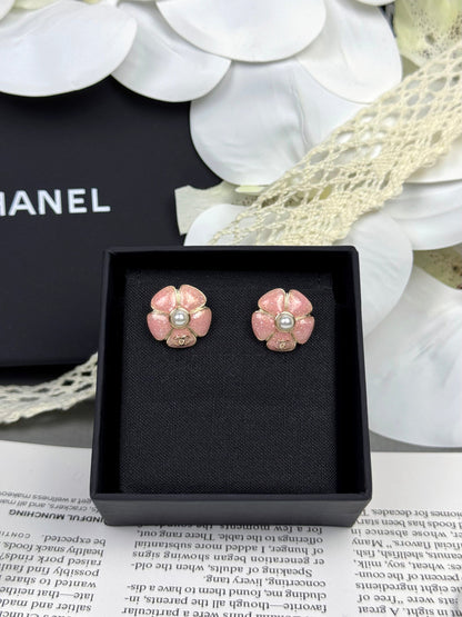 [⭐Renara]26C Pink Camellia Pearl Enamel Stud Earrings
