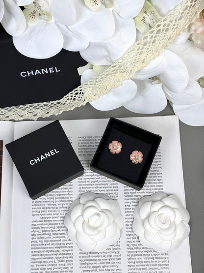 [⭐Renara]26C Pink Camellia Pearl Enamel Stud Earrings