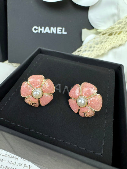 [⭐Renara]26C Pink Camellia Pearl Enamel Stud Earrings