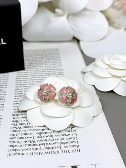 [⭐Renara]26C Pink Camellia Pearl Enamel Stud Earrings
