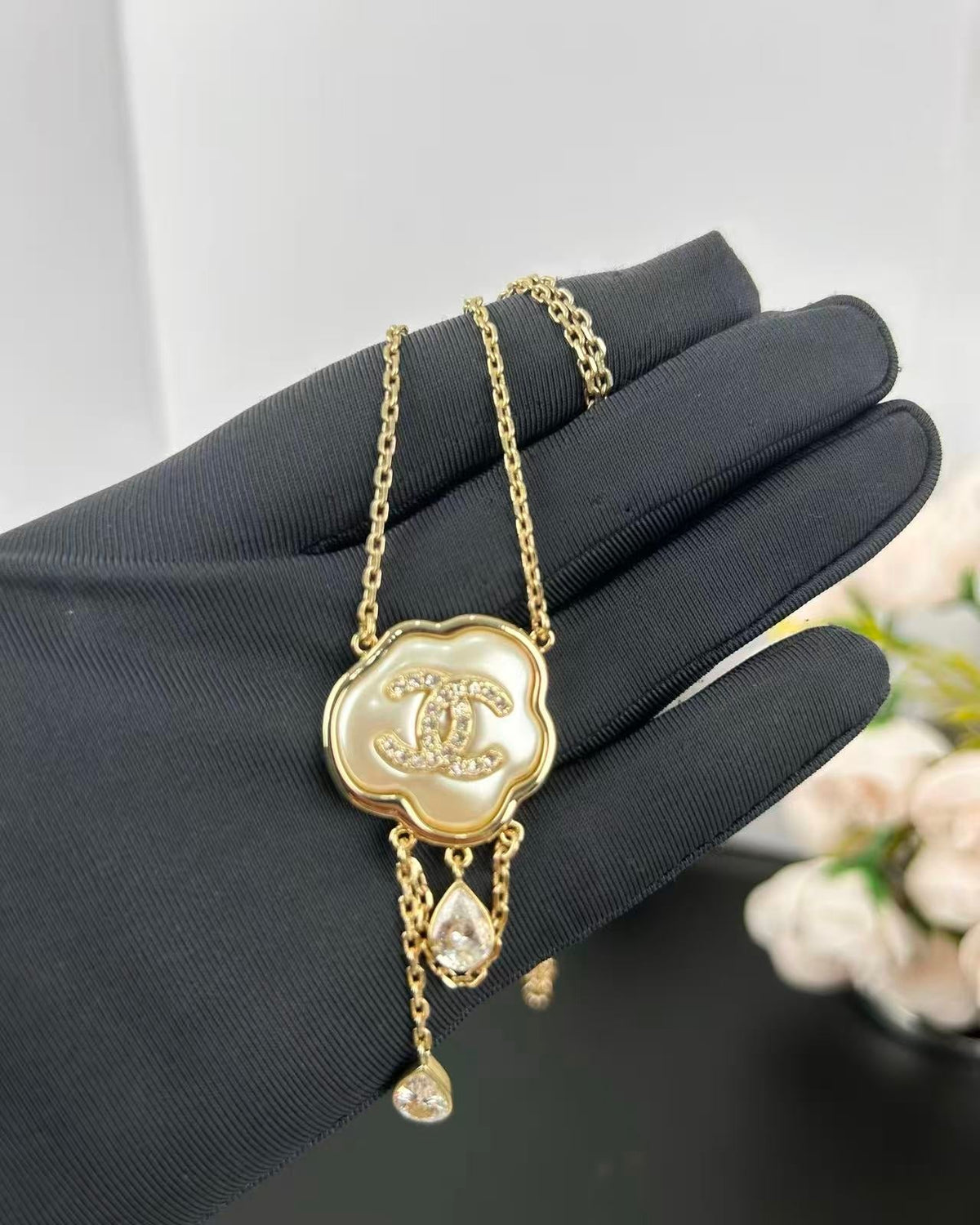 [⭐Renara]Cloud Pearl Mother-of-Pearl Diamond Chain Pendant Necklace