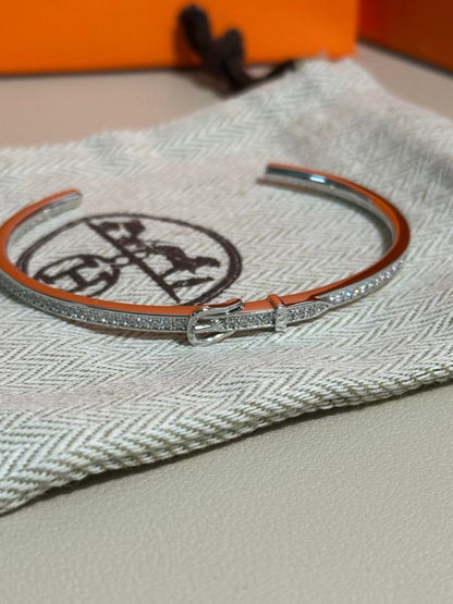 [⭐Renara]DIAMOND-ENCRUSTED BRACELET THREE COLORS