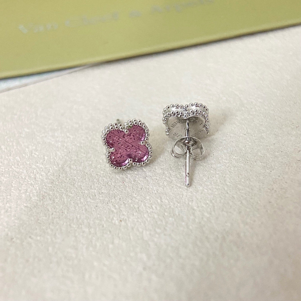 [⭐Renara]2026 NEW MINI CLOVER 1 MOTIF  BUBBLE PINK ENAMEL
