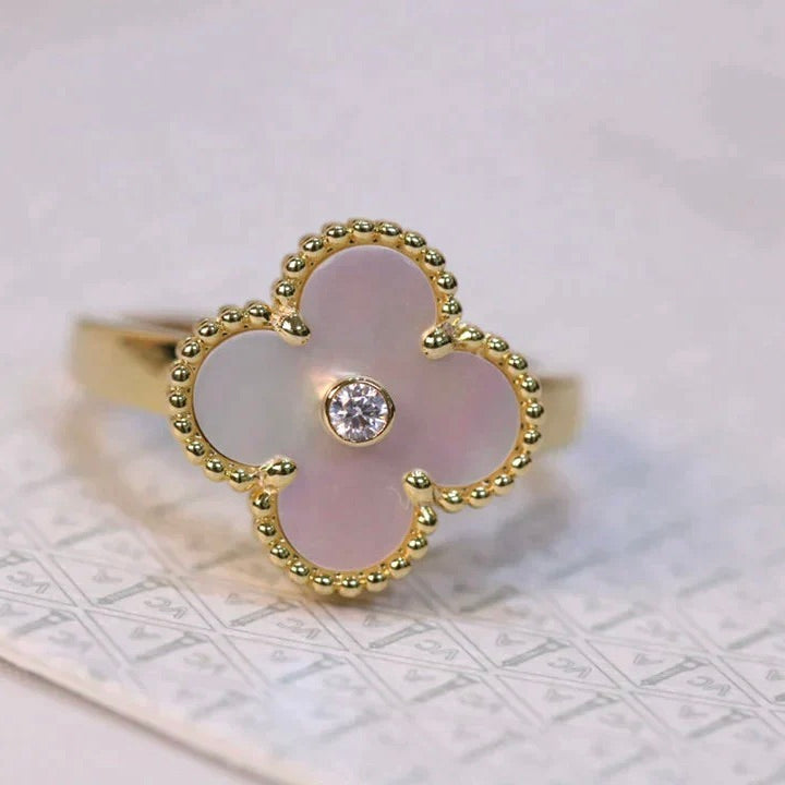 [⭐Renara]CLOVER PINK MOP RING GOLD DIAMOND