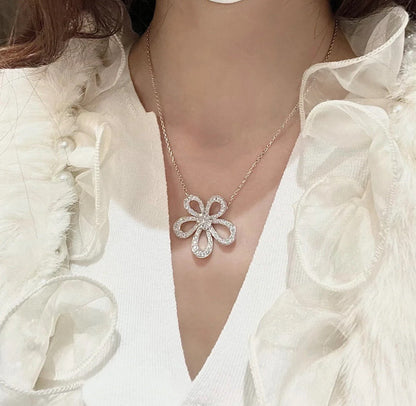 [⭐Renara]FLOWERLACE NECKLACE FULL DIAMONDS