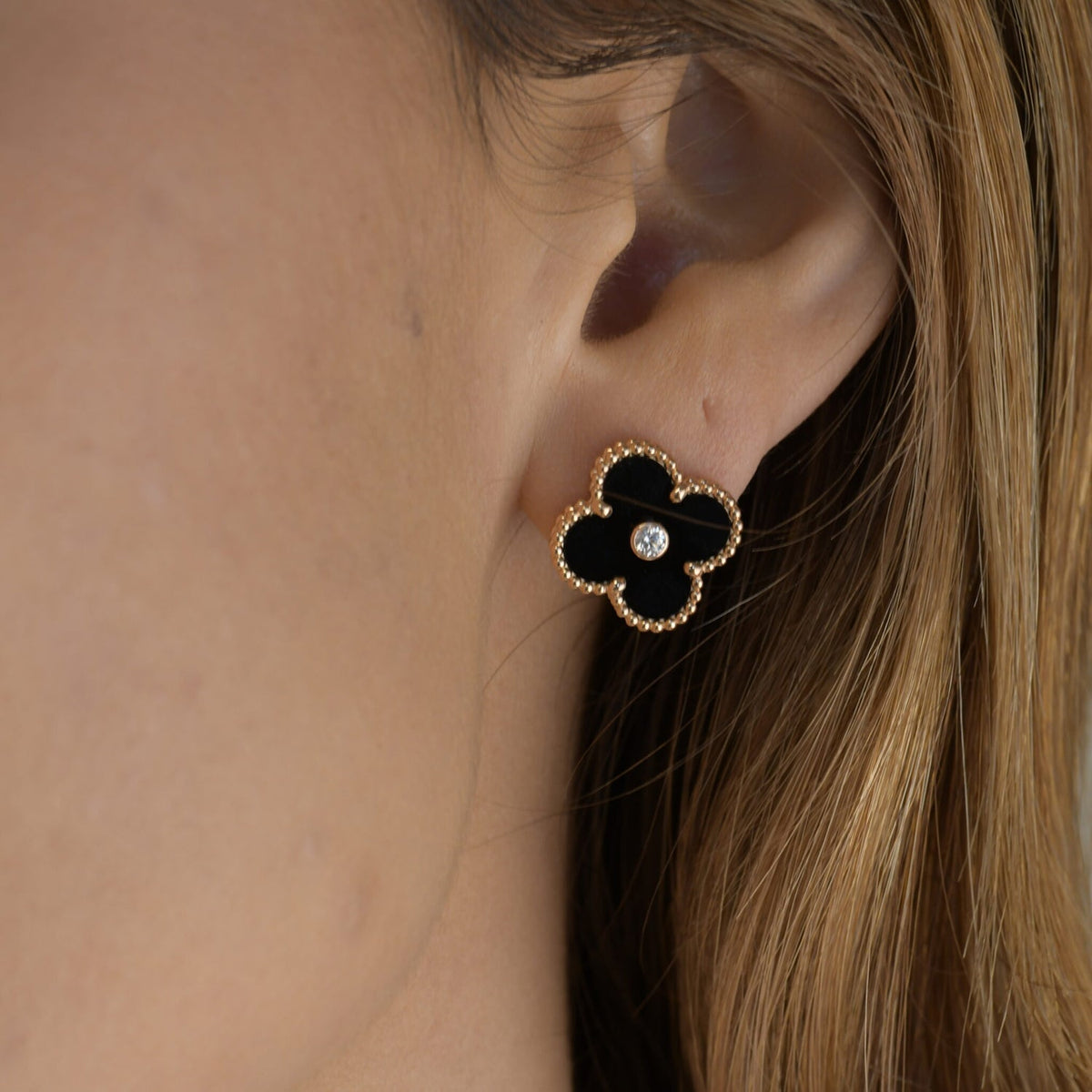 [⭐Renara]CLOVER MEDIUM 1 MOTIFS ONYX DIAMOND EARRINGS
