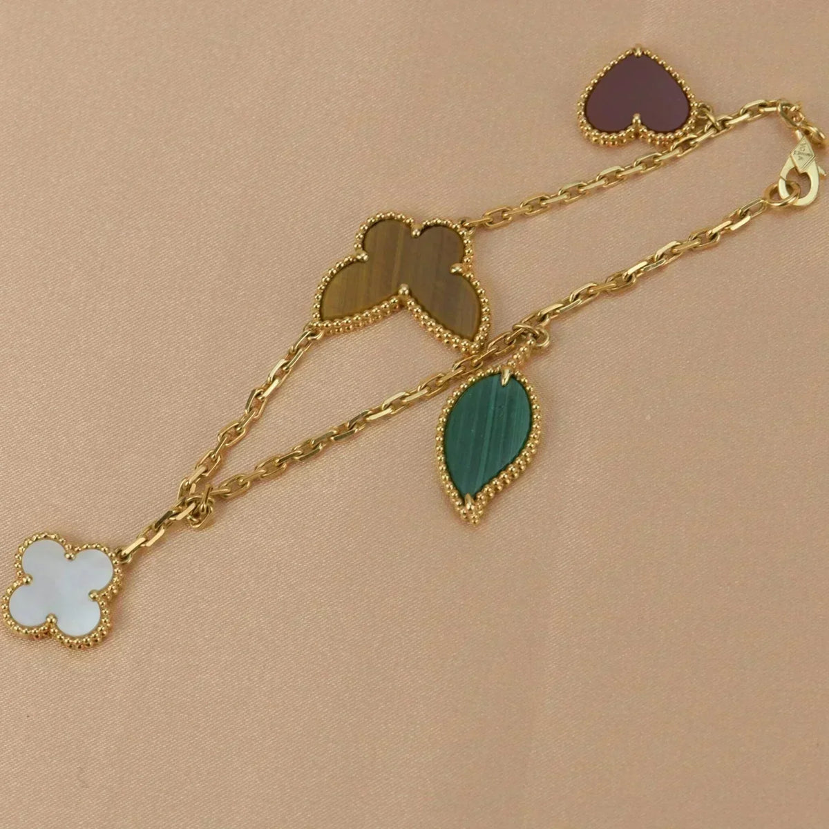 [⭐Renara]LUCKY SPRING 5 MOTIF GOLD BRACELET