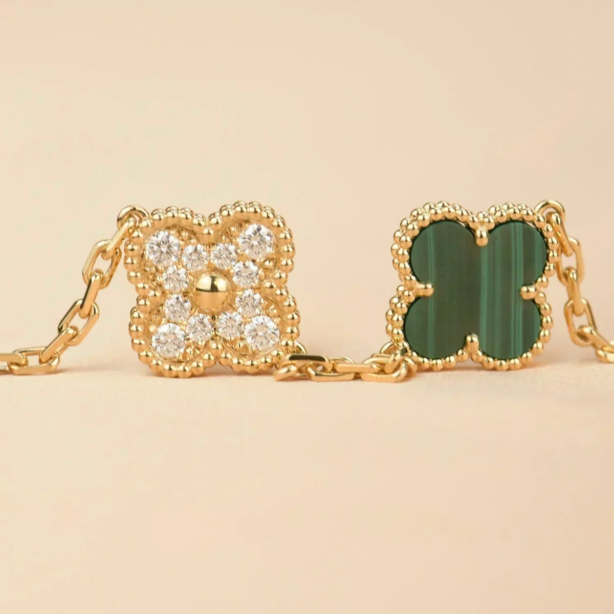 [⭐Renara] CLOVER 5 MOTIF MALACHITE BRACELET COLLECTION