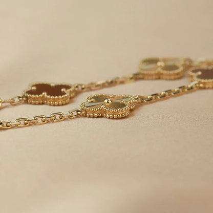 [⭐Renara] CLOVER 5 MOTIF RED CORNELIAN BRACELET COLLECTION