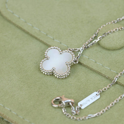 [⭐Renara]CLOVER  15MM WHITE MOTHER-OF-PEARL SILVER