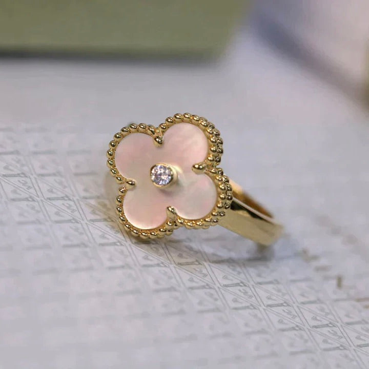 [⭐Renara]CLOVER PINK MOP RING GOLD DIAMOND