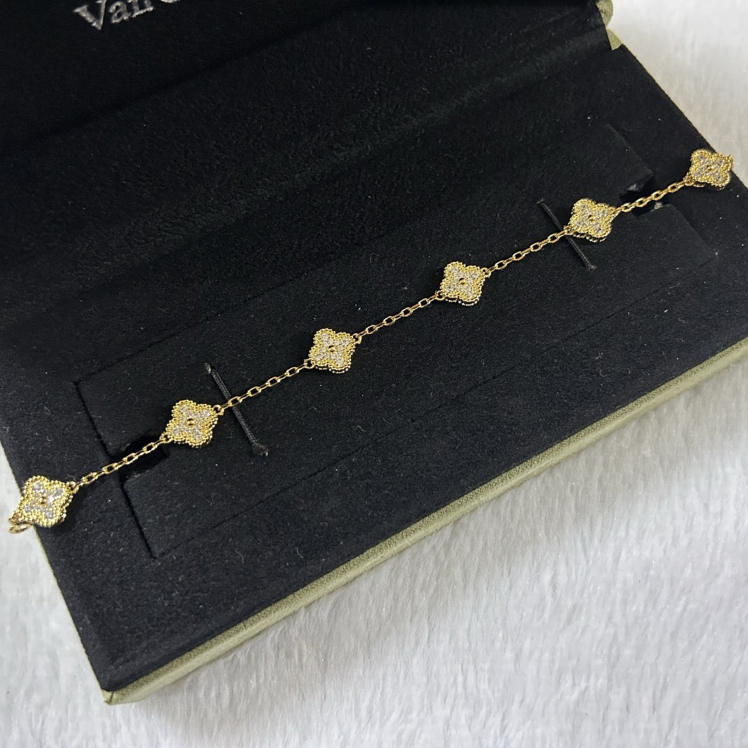 [⭐Renara]CLOVER 6 MOTIF DIAMOND BRACELET