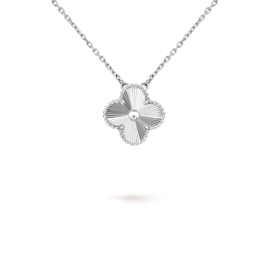 [⭐Renara]CLOVER 15MM LASER NECKLACE SILVER