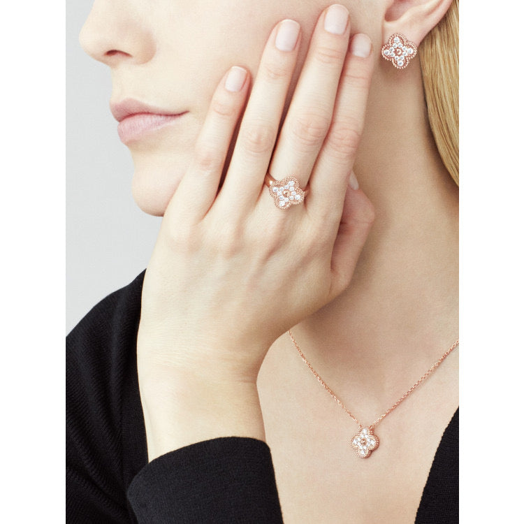 [⭐Renara]CLOVER 15MM DIAMOND SINGLE FLOWER NECKLACE