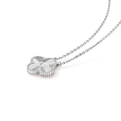 [⭐Renara]CLOVER 15MM LASER NECKLACE SILVER