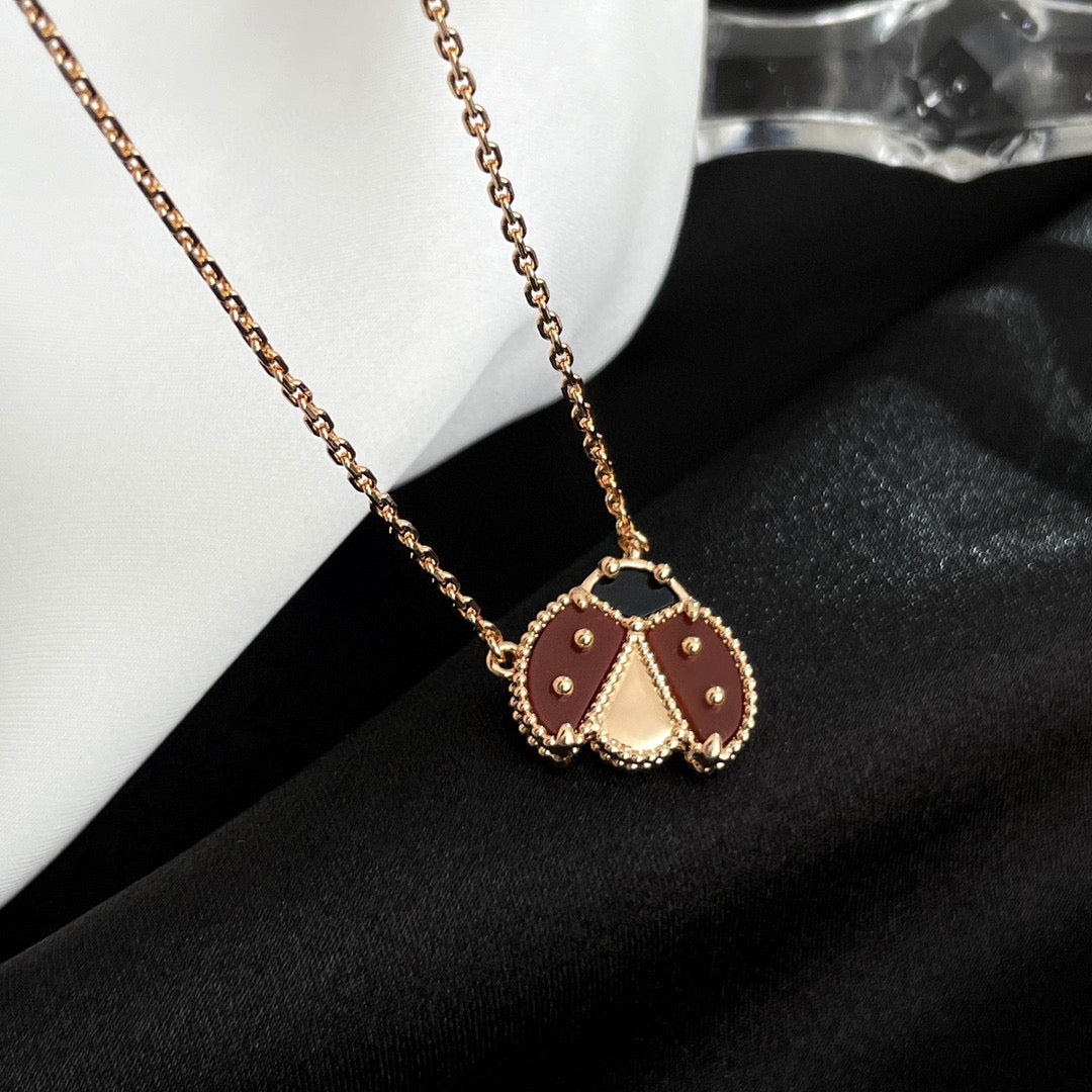 [⭐Renara]LUCKY  CARNELIANS LADYBUG NECKLACE