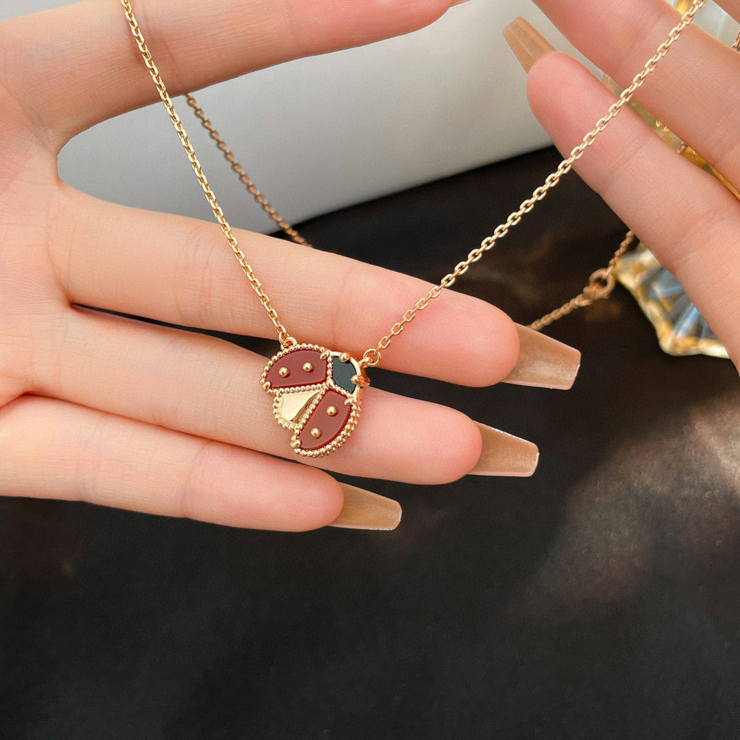 [⭐Renara]LUCKY  CARNELIANS LADYBUG NECKLACE