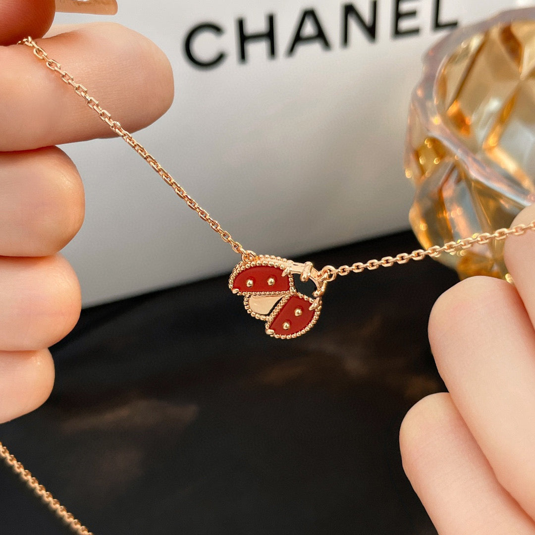 [⭐Renara]LUCKY  CARNELIANS LADYBUG NECKLACE