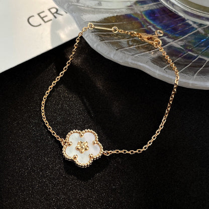 [⭐Renara]LUCKY WHITE MOP PLUM BLOSSOM  BRACELET