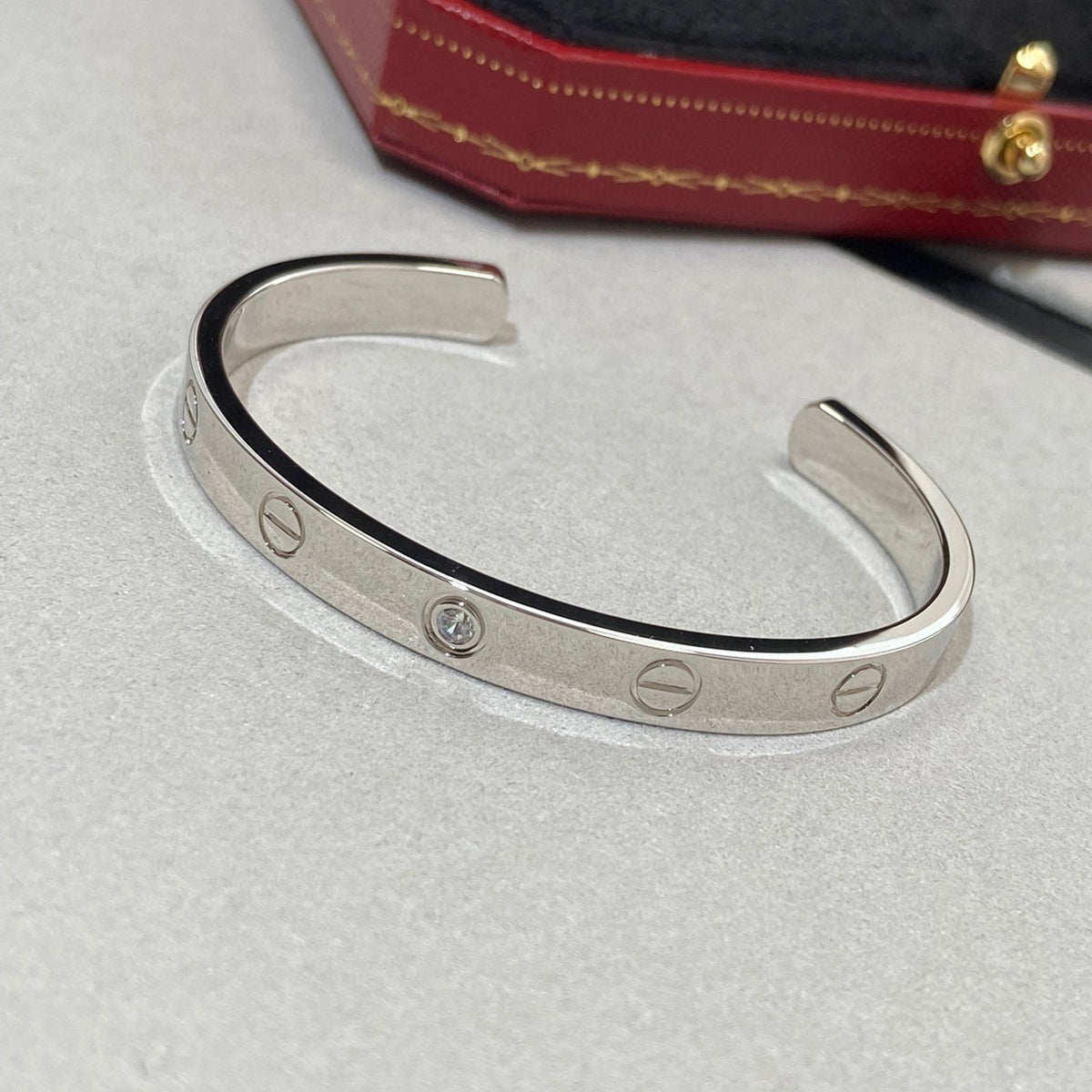 [⭐Renara]LOVE BRACELET 6.1MM 1 DIAMOND OPEN CUFF