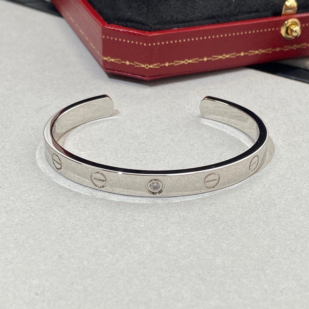 [⭐Renara]LOVE BRACELET 6.1MM 1 DIAMOND OPEN CUFF