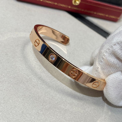 [⭐Renara]LOVE BRACELET 6.1MM 1 DIAMOND OPEN CUFF