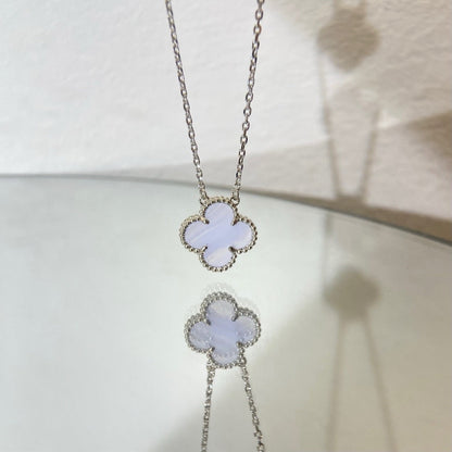 [⭐Renara]CLOVER 15MM BLUE CHALCEDONY NECKLACE SILVER