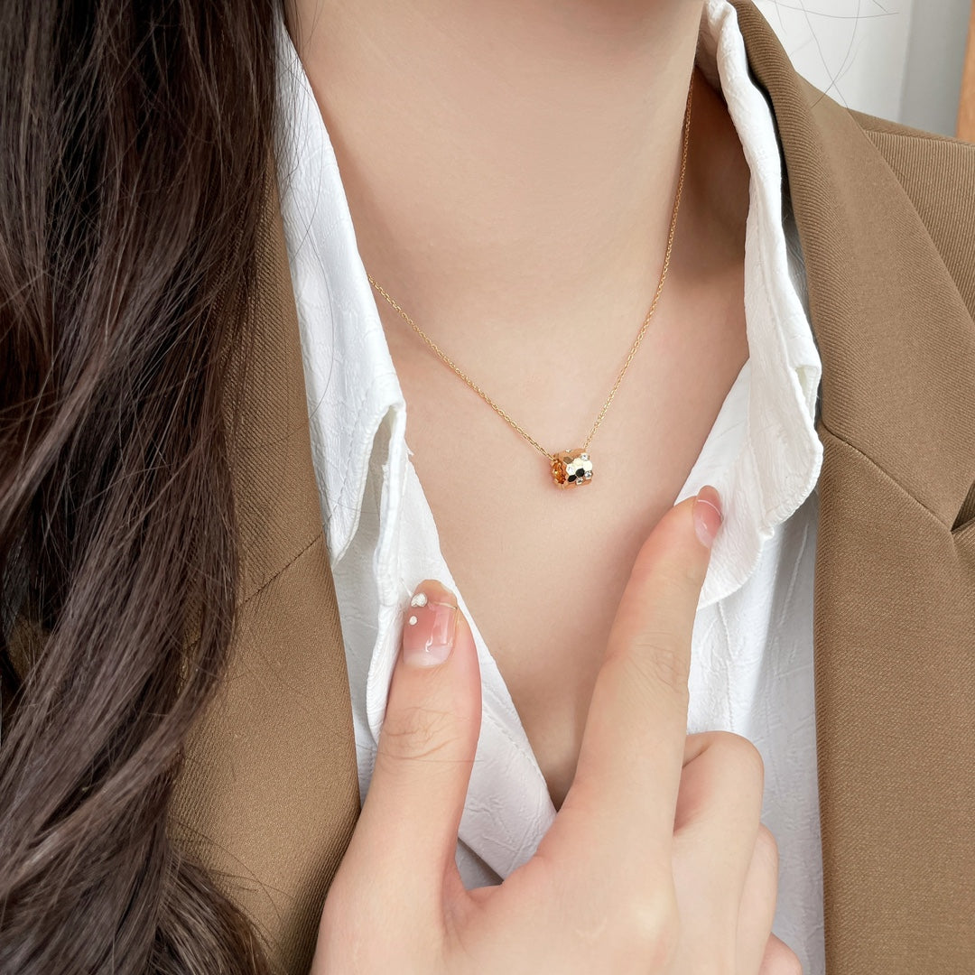 [⭐Renara]BEE MINI PEDANT DIAMOND NECKLACE