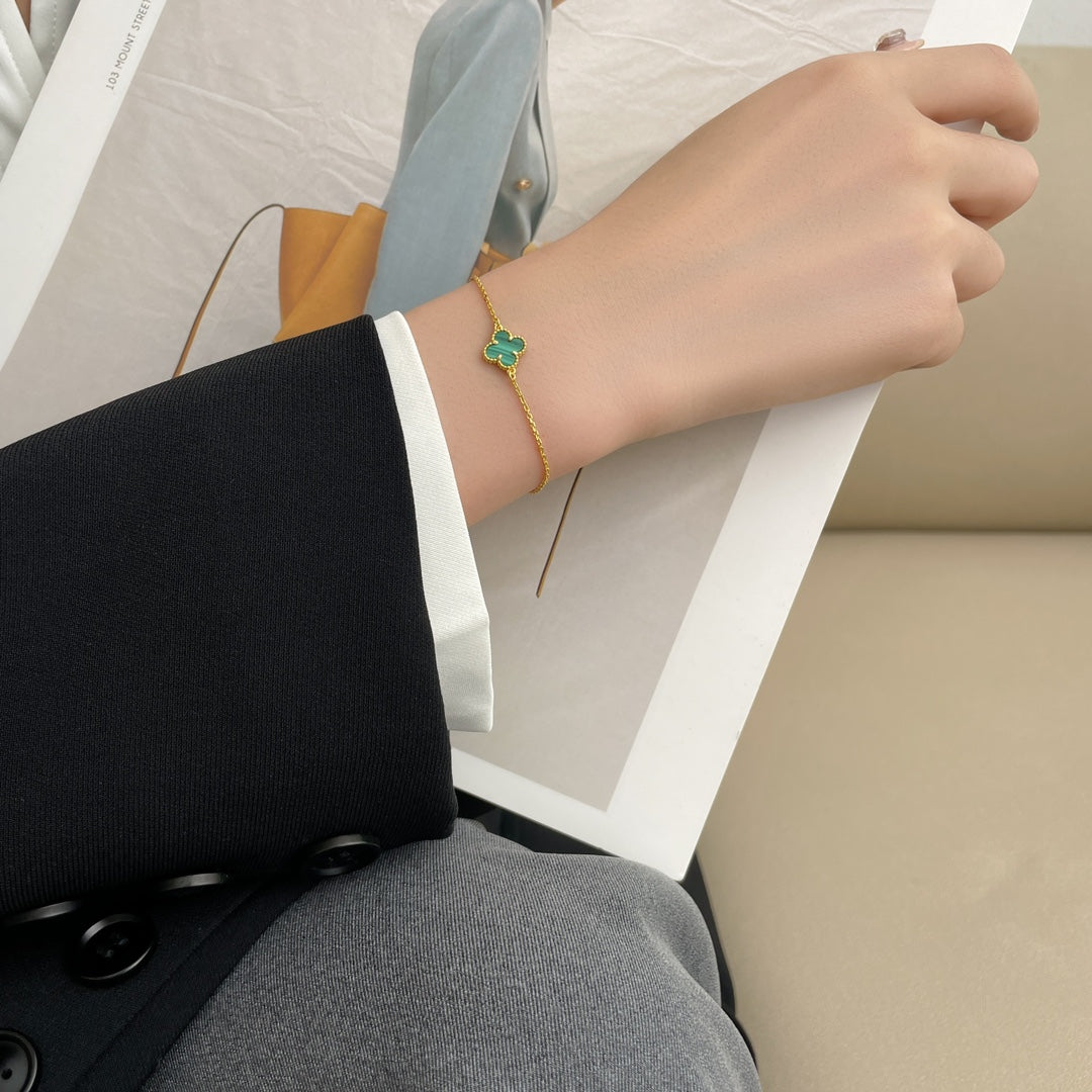 [⭐Renara]CLOVER BRACELET MALACHITE 1 MOTIF