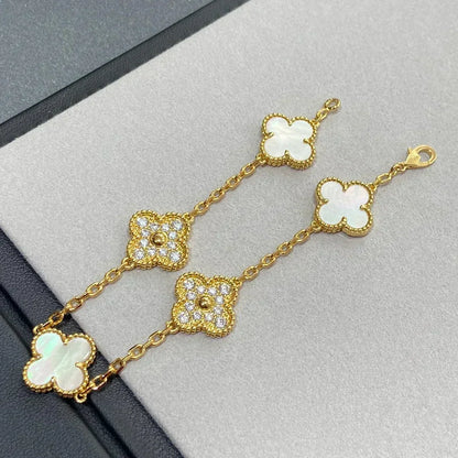 [⭐Renara]CLOVER WHITE PEARL MOP 5 MOTIF BRACELET COLLECTION
