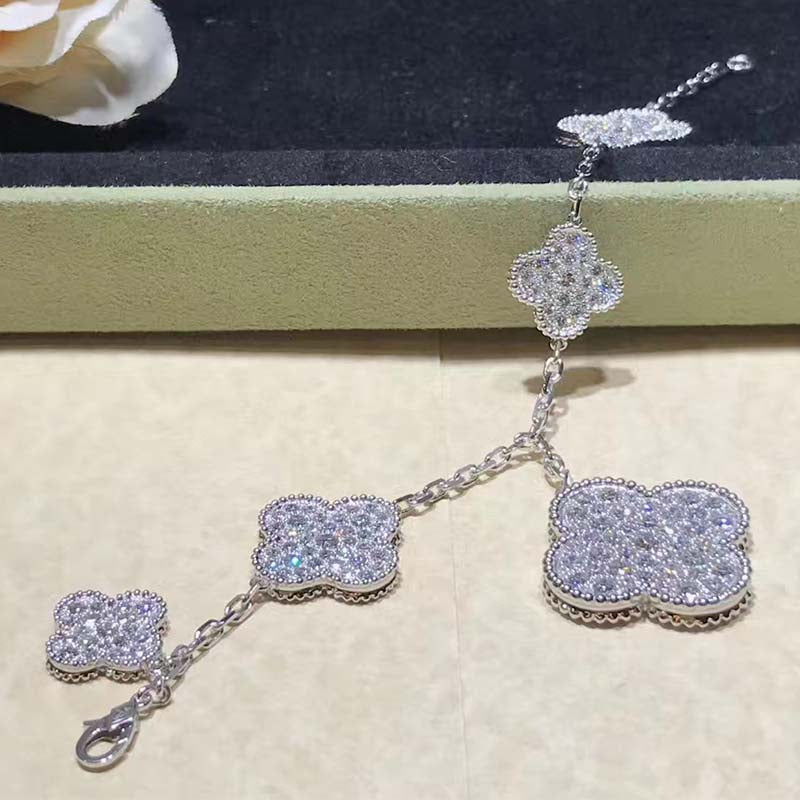 [⭐Renara]CLOVER 6 MOTIFS SILVER DIAMOND BRACELET