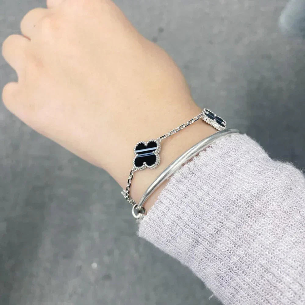 [⭐Renara] CLOVER 5 MOTIF PULSAR STONE BRACELET COLLECTION