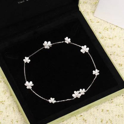 [⭐Renara]FRIVOLE SILVER 9 FLOWERS NECKLACE