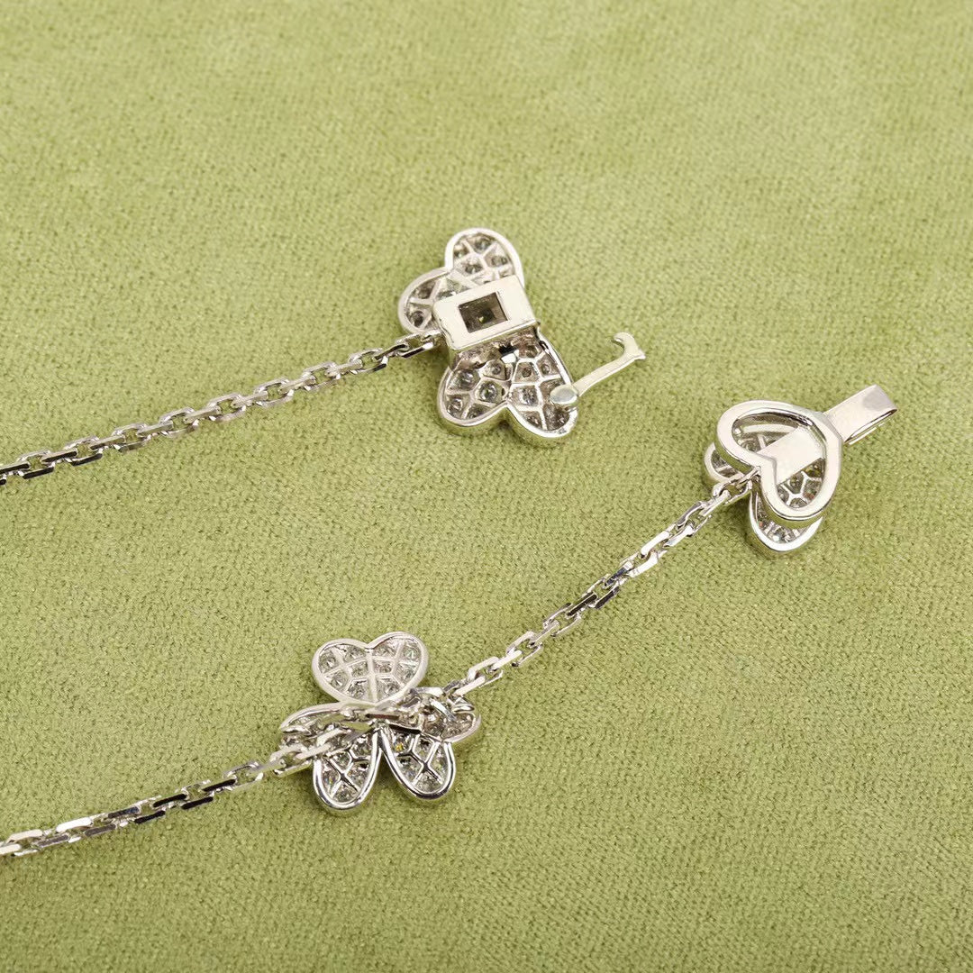 [⭐Renara]FRIVOLE SILVER 9 FLOWERS NECKLACE