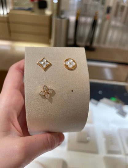 [⭐Renara]STAR BLOSSOM STUD EARRINGS PINK GOLD DIAMONDS