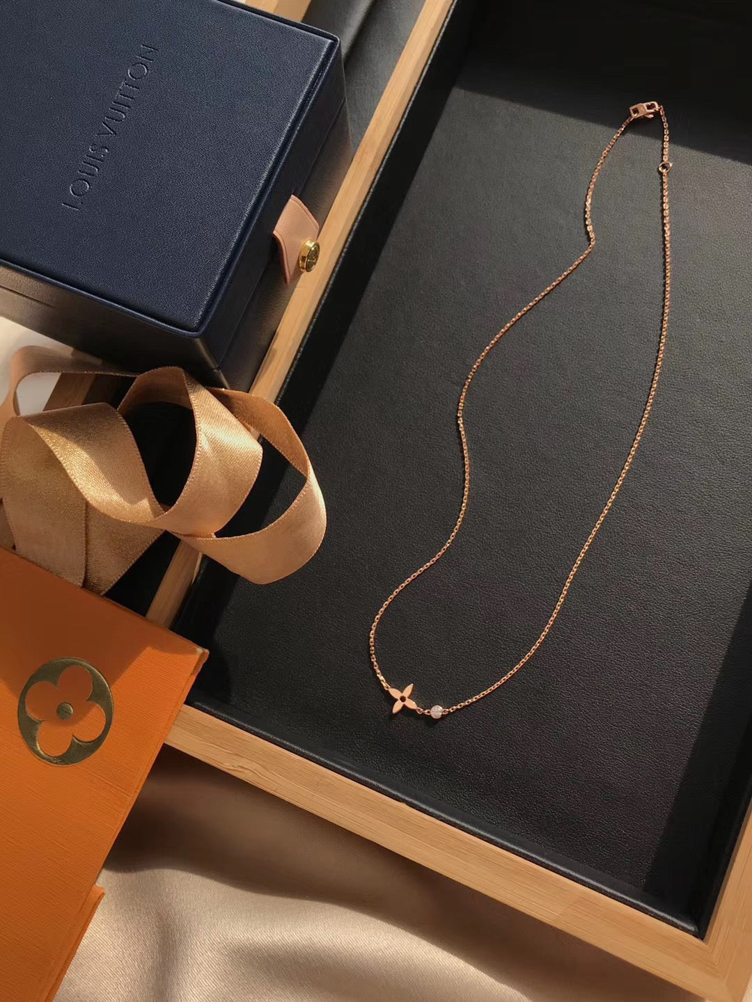 [⭐Renara]BLOSSOM PENDANT PINK GOLD AND DIAMOND