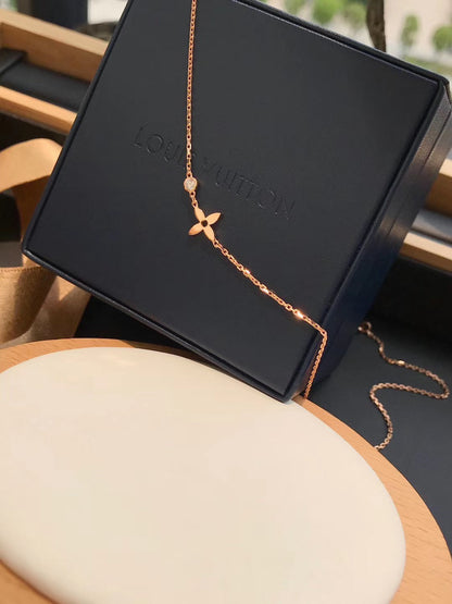 [⭐Renara]BLOSSOM PENDANT PINK GOLD AND DIAMOND
