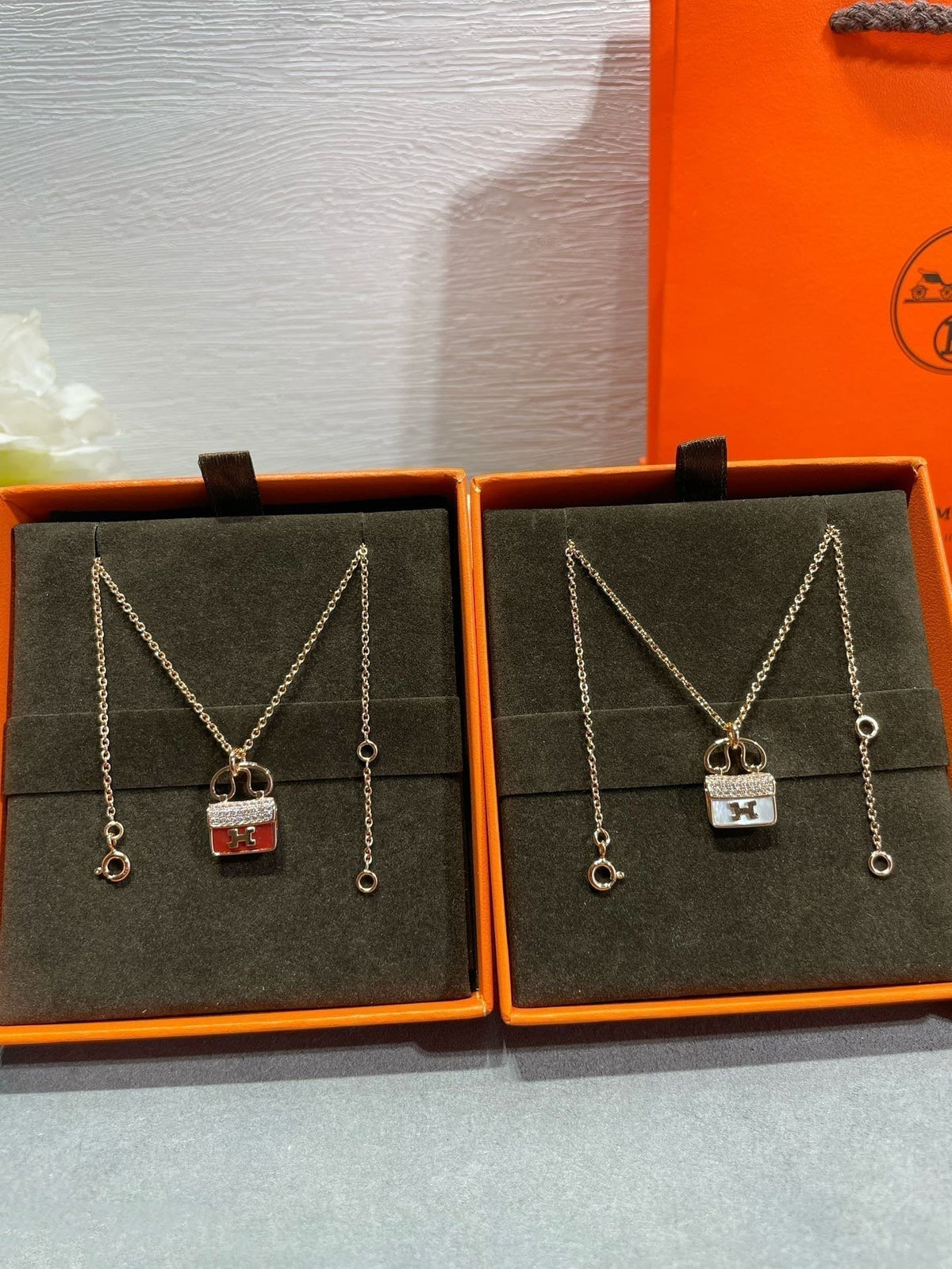 [⭐Renara]H CIRCE MOISSANITE PENDANT NECKLACE GOLD