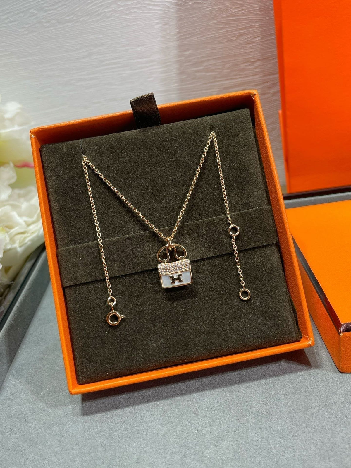[⭐Renara]H CIRCE MOISSANITE PENDANT NECKLACE GOLD
