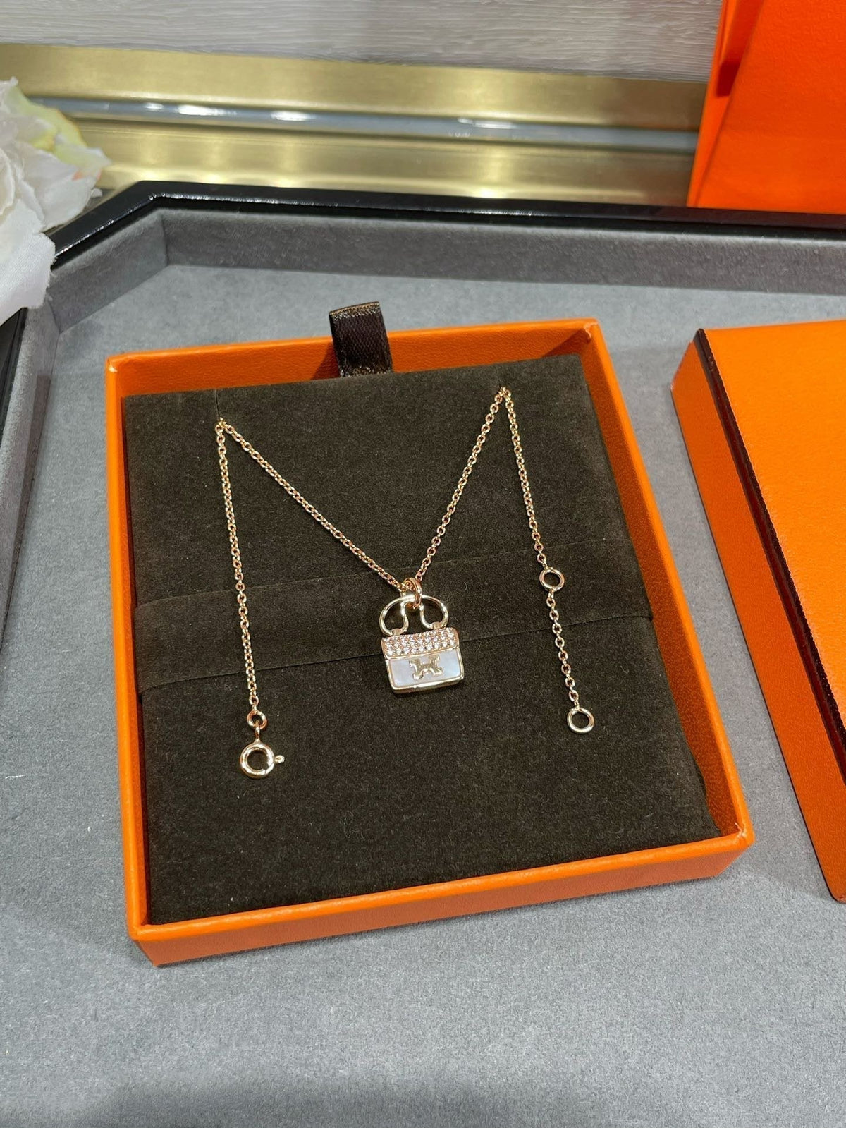 [⭐Renara]H CIRCE MOISSANITE PENDANT NECKLACE GOLD
